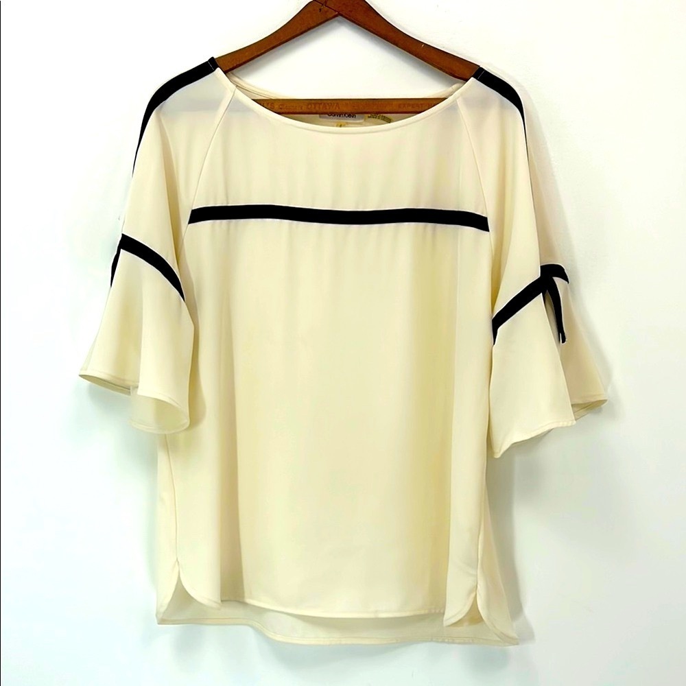 Calvin Klein Blouse Women's Large Flowy Lightweight Work Wear Bell Sleeve Breezy